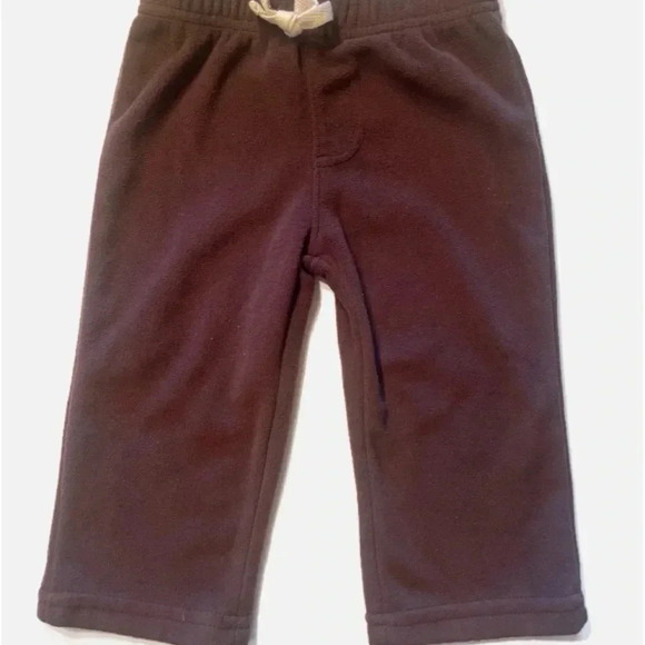 Carter’s Two Piece Fleece Outfit with Bear - Picture 2 of 3